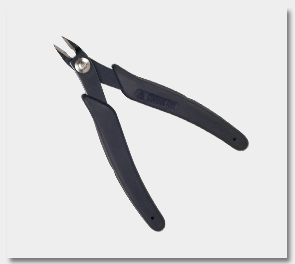 CONDUCTIVE HANDLE PLIERS